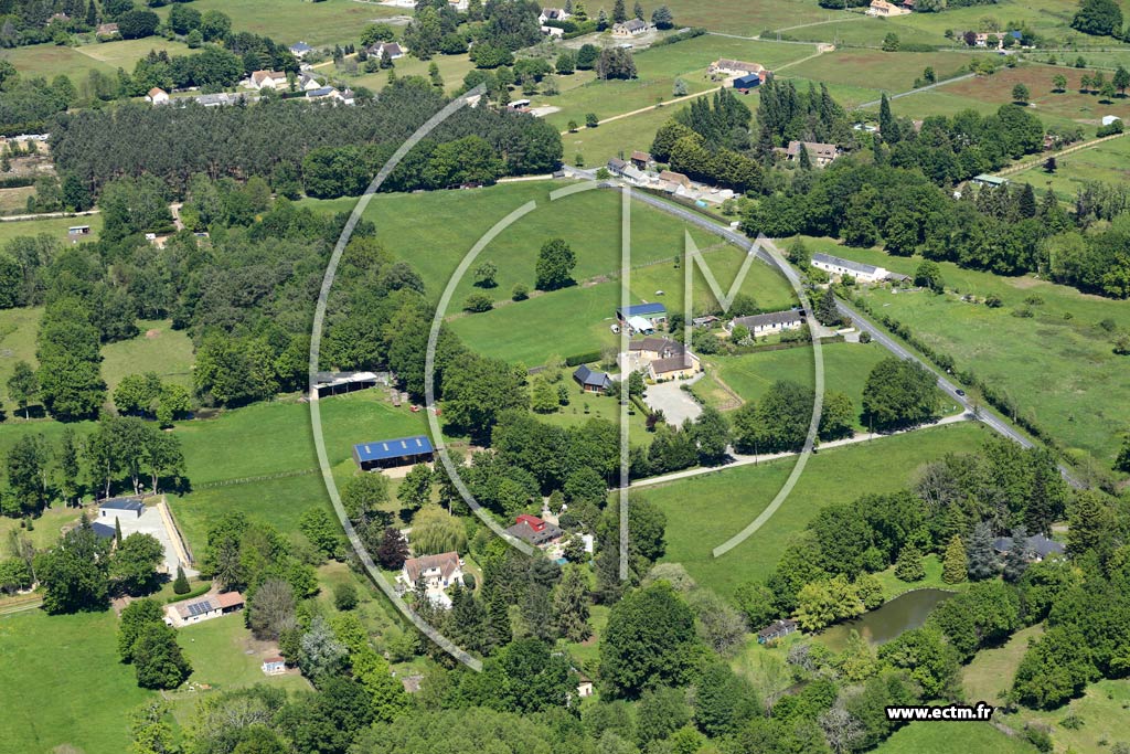 Photo arienne de Ruaudin (La Croix de la Ferme)