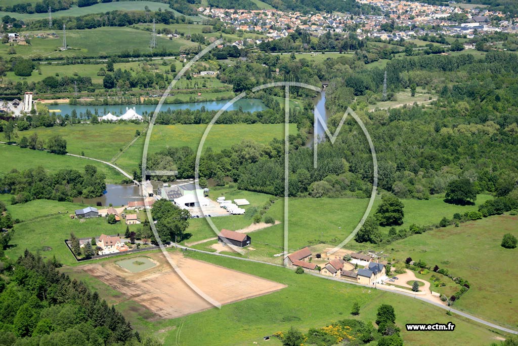 Photo arienne de Yvr-l'vque (Moulin des Noyers)