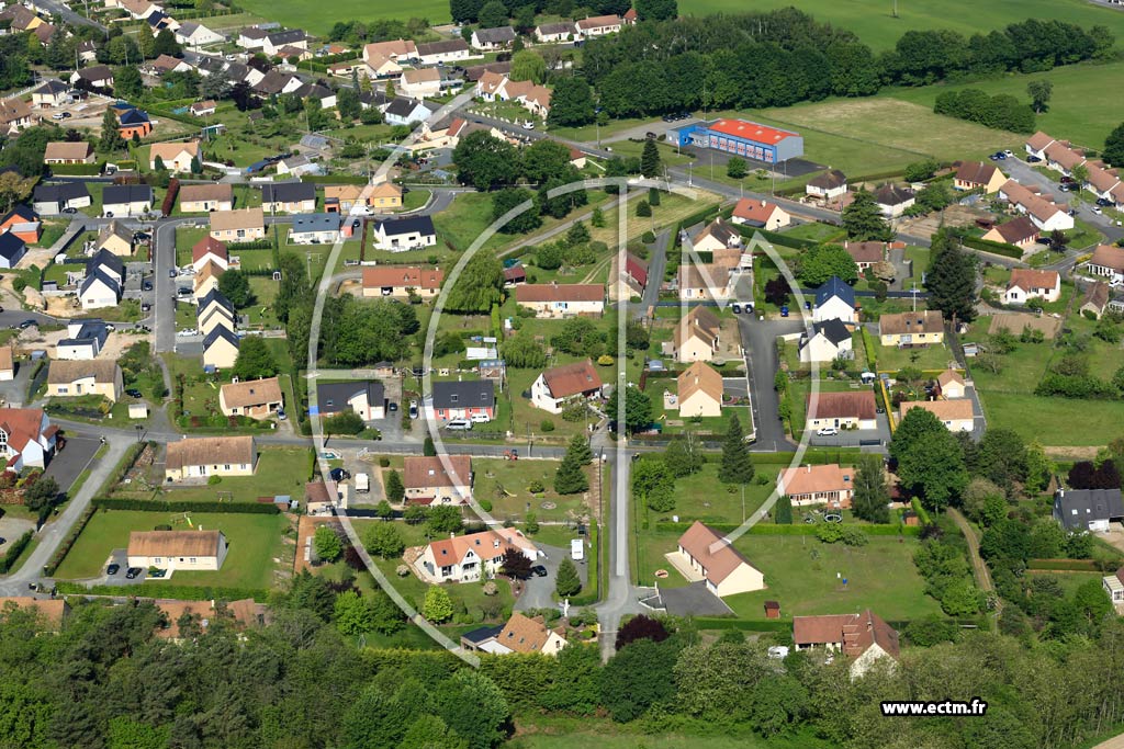 Photo arienne de Crans-Foulletourte (Petit Rosier)