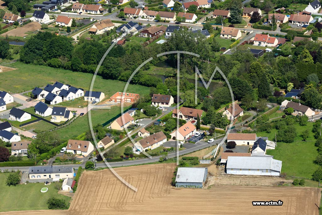 Photo arienne de tival-ls-le-Mans (La Croix)