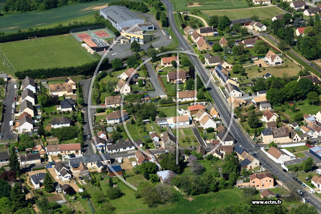 Photo arienne de tival-ls-le-Mans (La Ferrire)