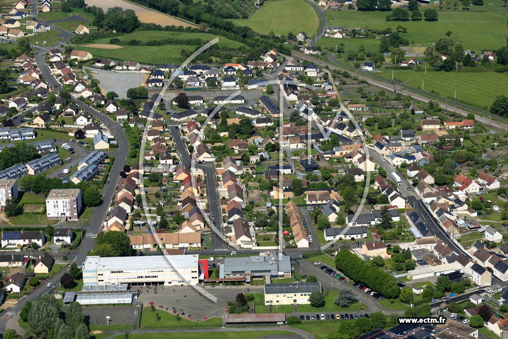 Photo arienne de La Suze-sur-Sarthe