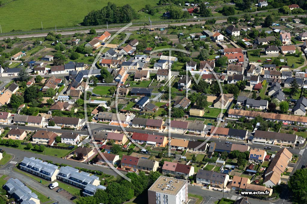 Photo arienne de La Suze-sur-Sarthe