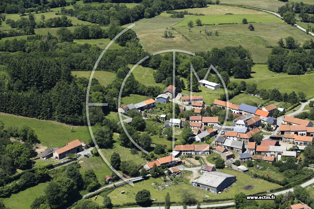 Photo arienne de Charbonnires-les-Vieilles (La Brousse)