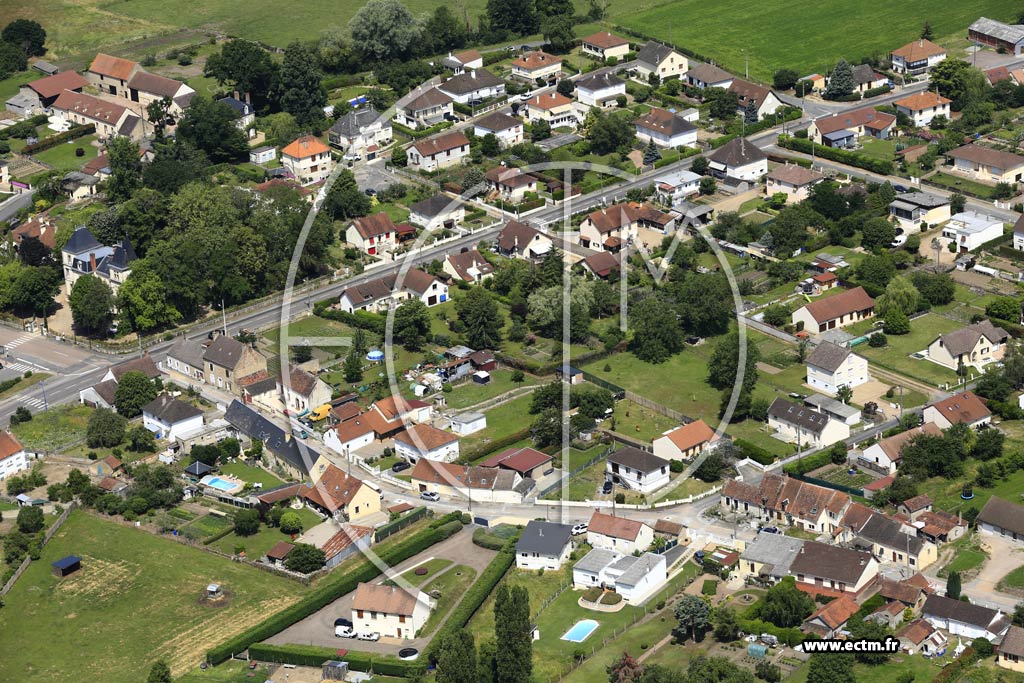 Photo arienne de Saint-Lger-des-Vignes (La Gudine)