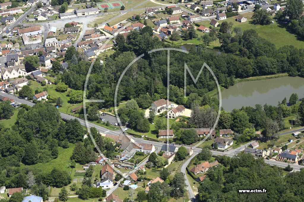 Photo arienne de Neuvy-sur-Barangeon (Le Moulin Gentil)