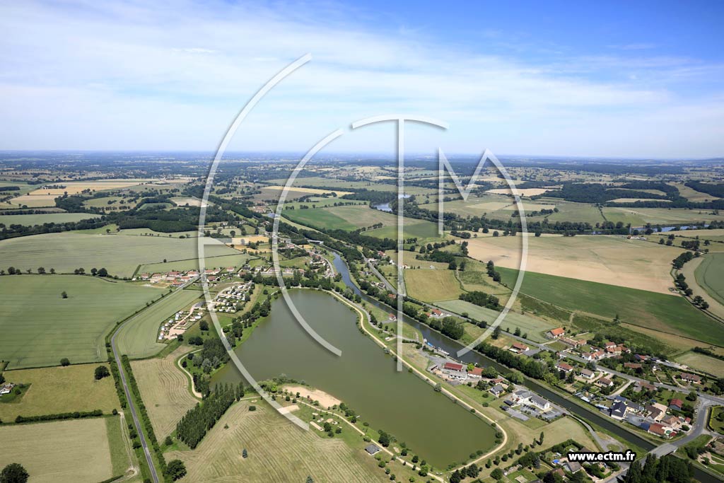 Photo arienne de Pierrefitte-sur-Loire (La Varenne)