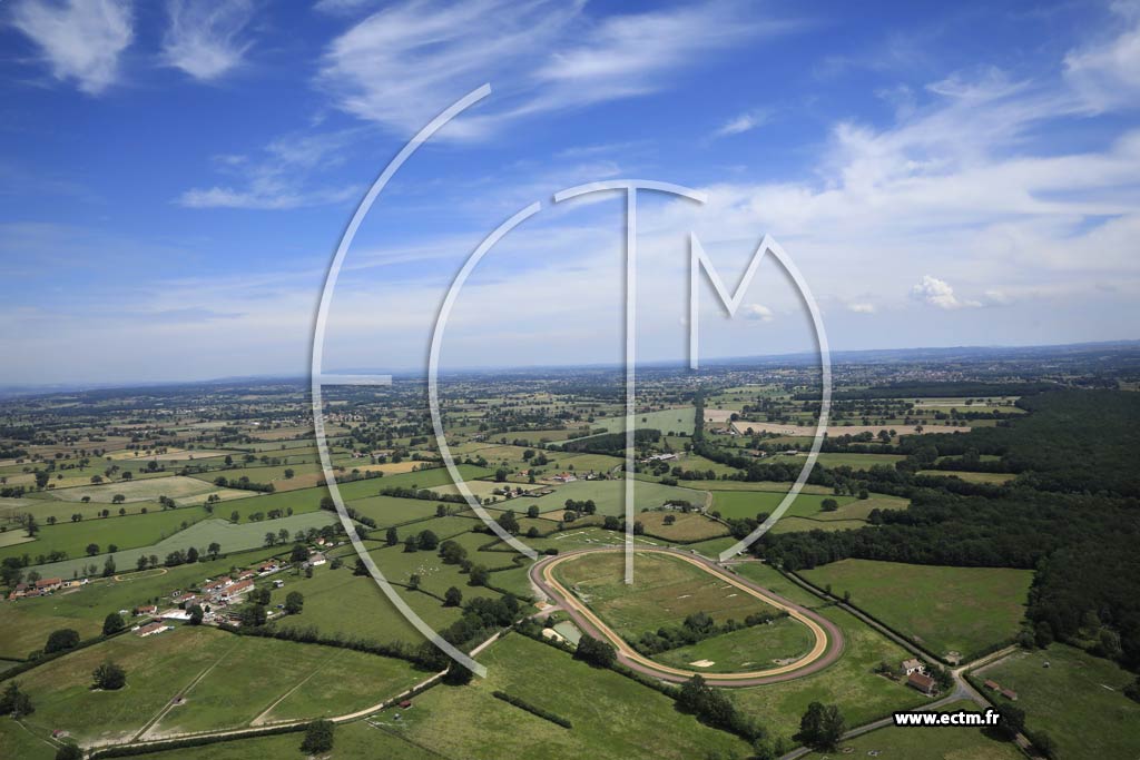 Photo arienne de Varenne-Saint-Germain (La Terre de Bouteloup)