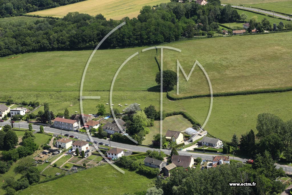 Photo arienne de Perrecy-les-Forges (Les Grosses Pierres)