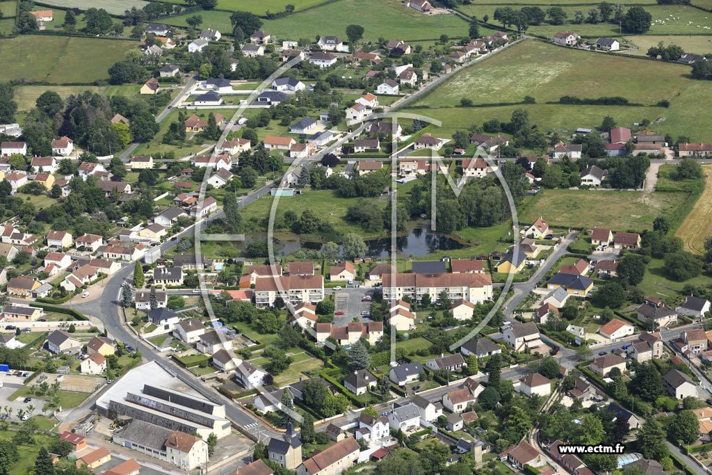 Photo arienne de Saint-Vallier (Champ de l'tang)