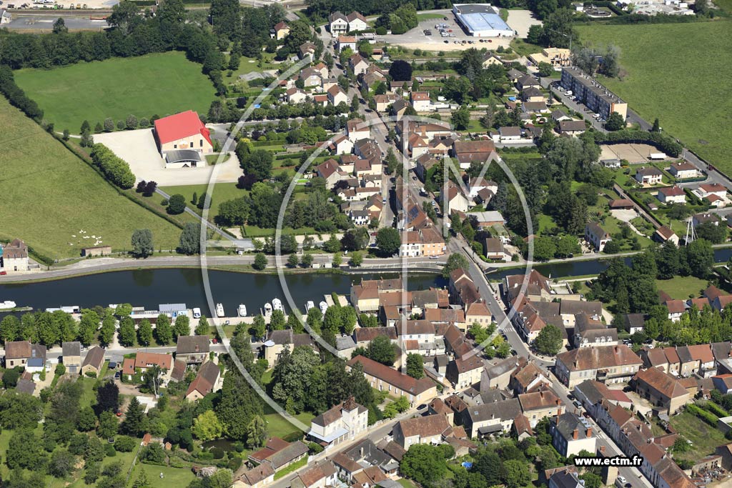 Photo arienne de Saint-Lger-sur-Dheune (Le Port)